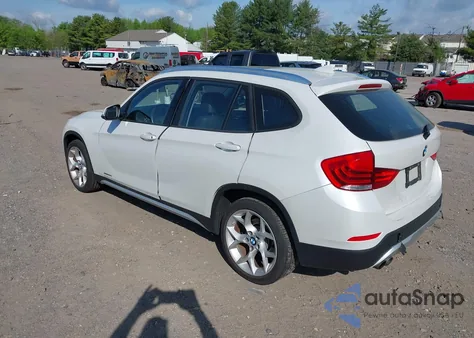 2015 BMW X1 xDrive28I из США, поврежденный, VIN WBAVL1C56FVY37452
